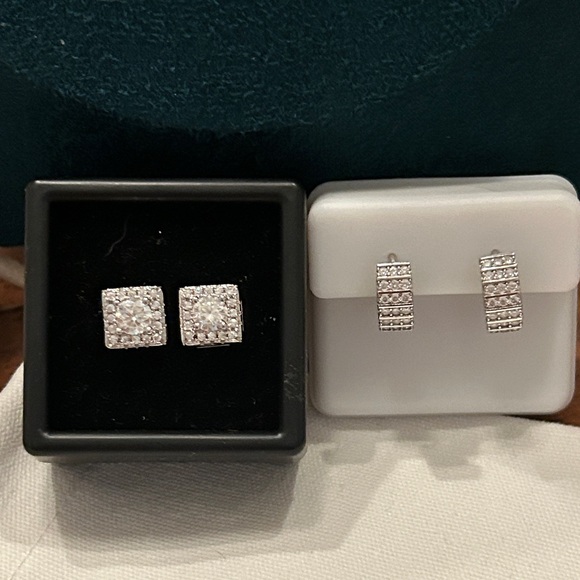 Luxury Moissanite Diamond earring set of 2